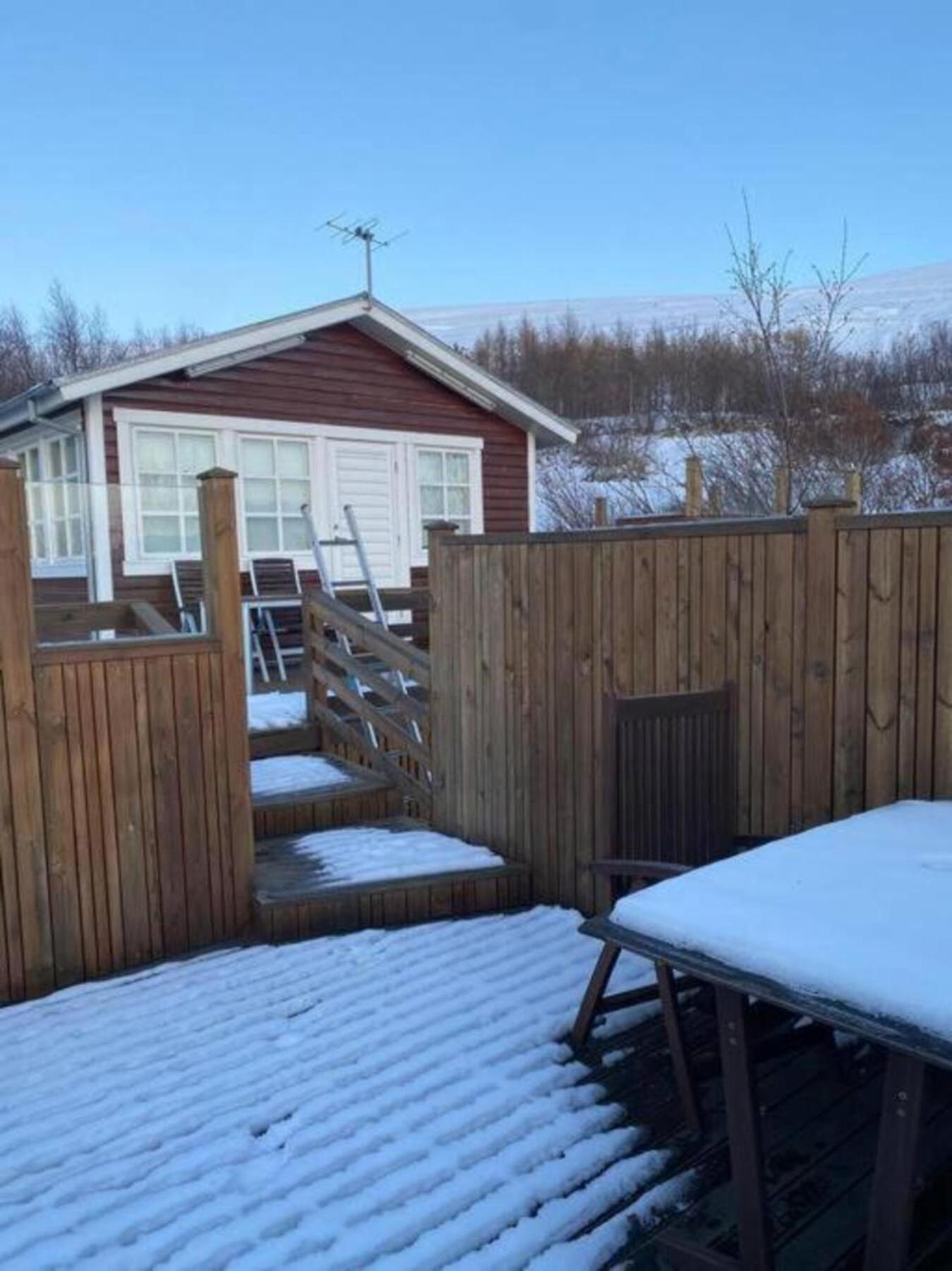 Cozy 2 Bedroom Cottage With Hot Tub Akureyri Zewnętrze zdjęcie